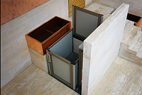 Vertical platform lift for indoor use